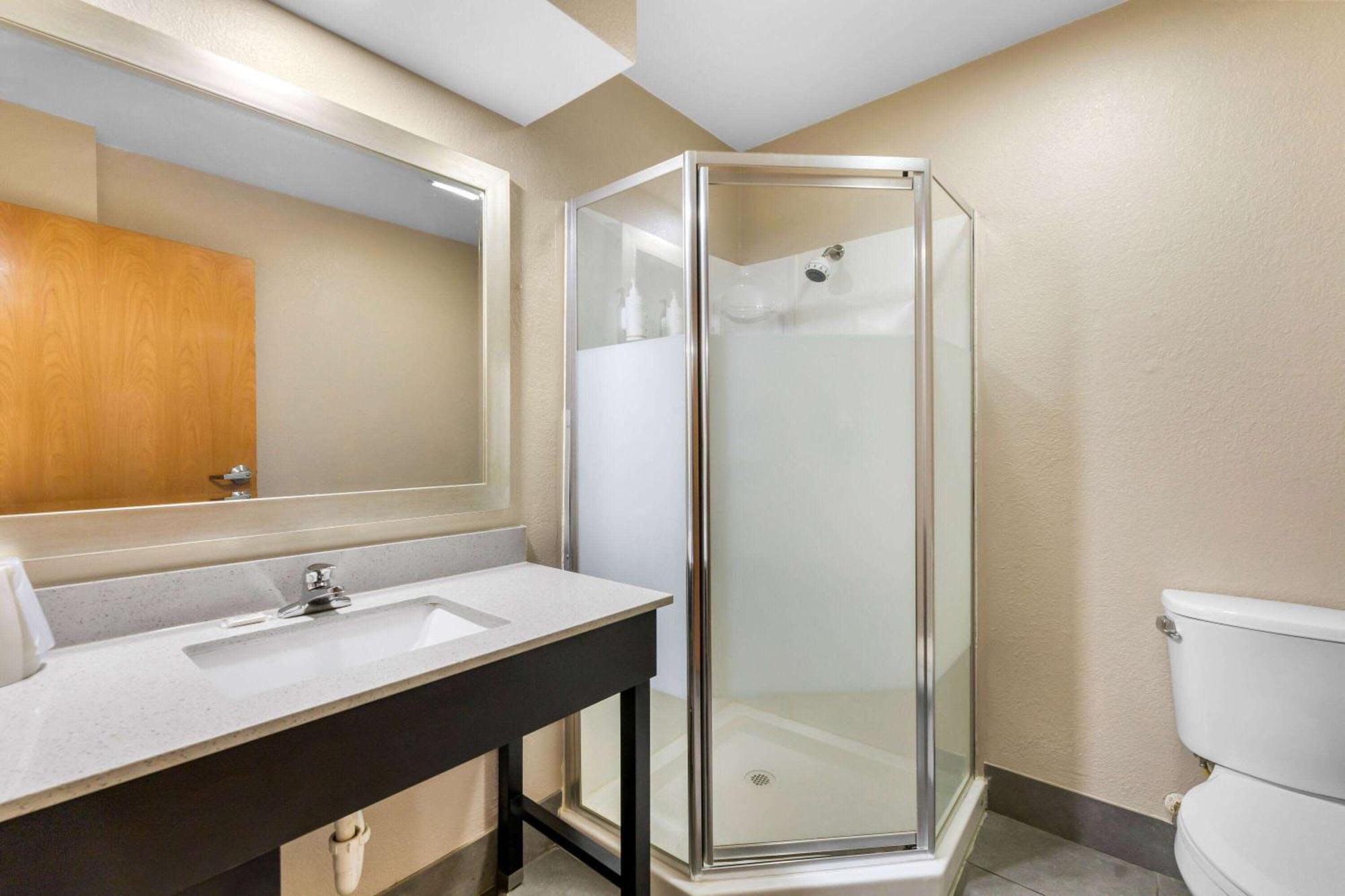 ซูเปอร์ 8 บาย วินด์แฮม ดิกสัน Hotel ดิคสัน ภายนอก รูปภาพ